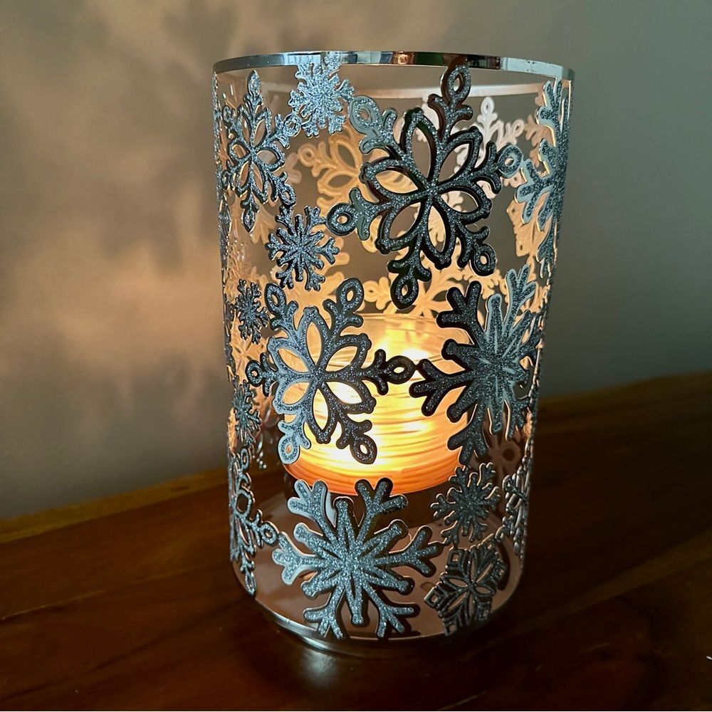 Bath & Body Works Metallic Snowflake Candle Holder